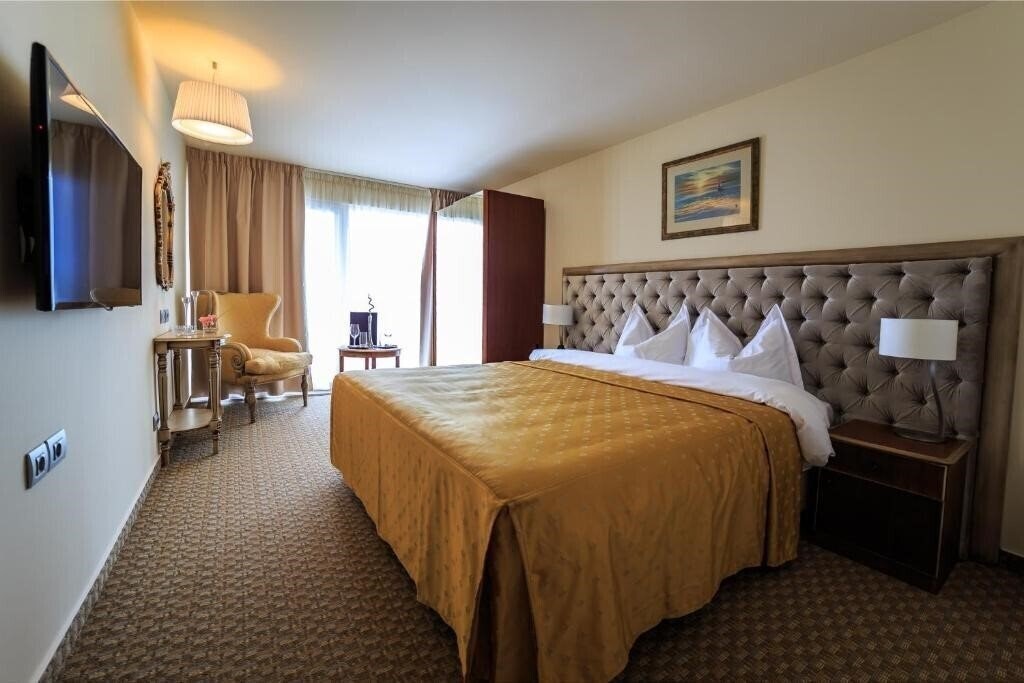 Фото Carmen International Hotel Venus - Fost Becali Hotel 5*
