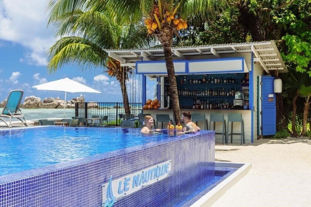 Фотографія Le Nautique Luxury Waterfront Hotel 4*