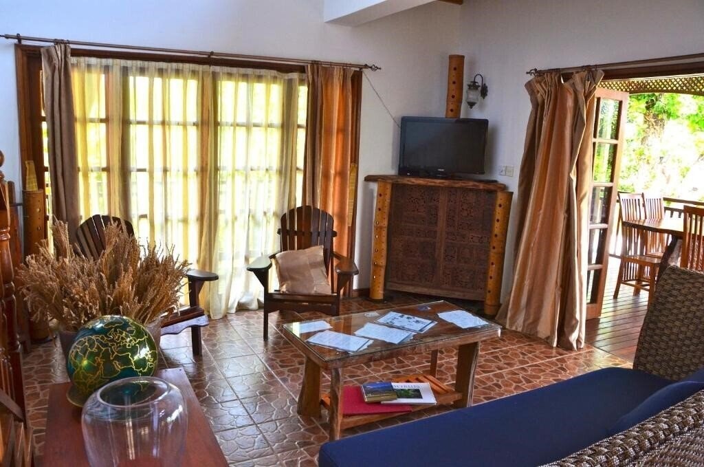 Фото Kaz Ladouceur 3*