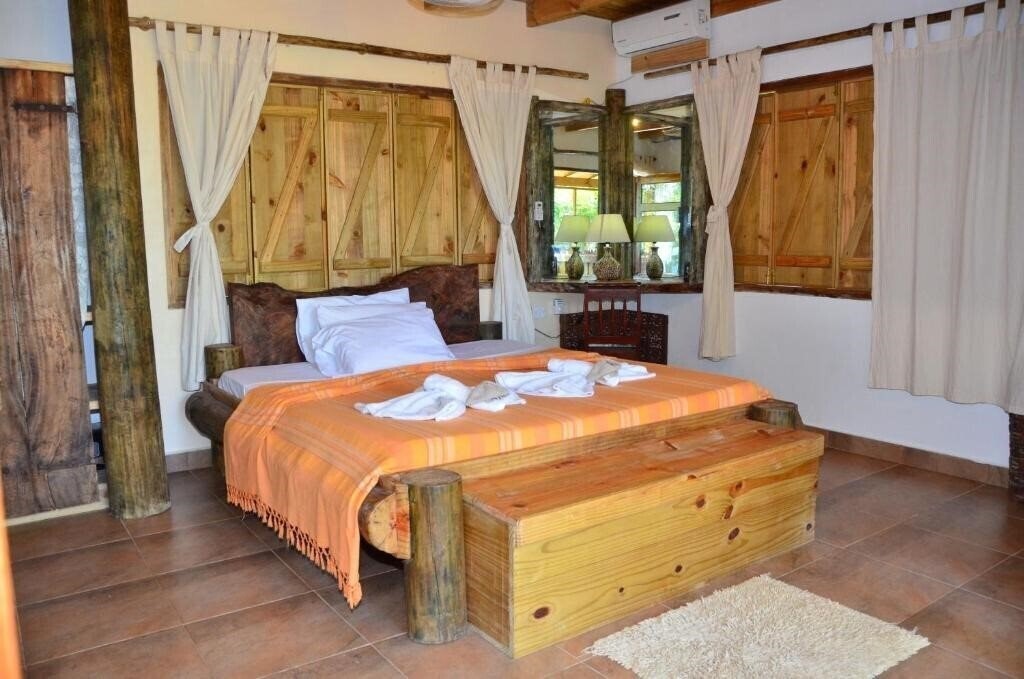 Изображение Kaz Ladouceur 3*