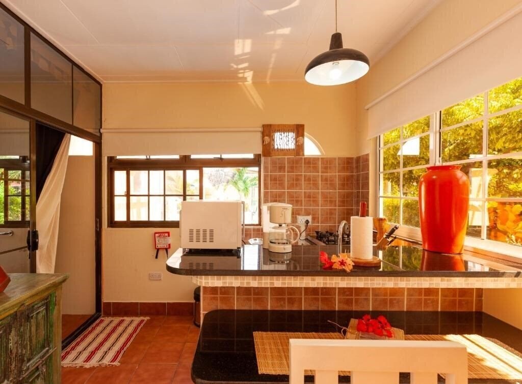 Картинка Oceane Self Catering 3*