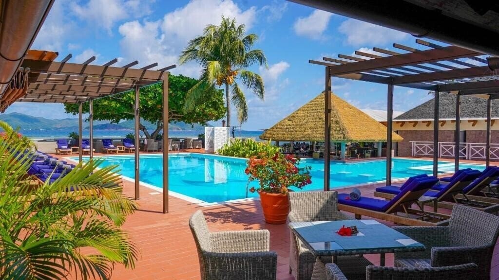 Фото La Digue Island Lodge 4*