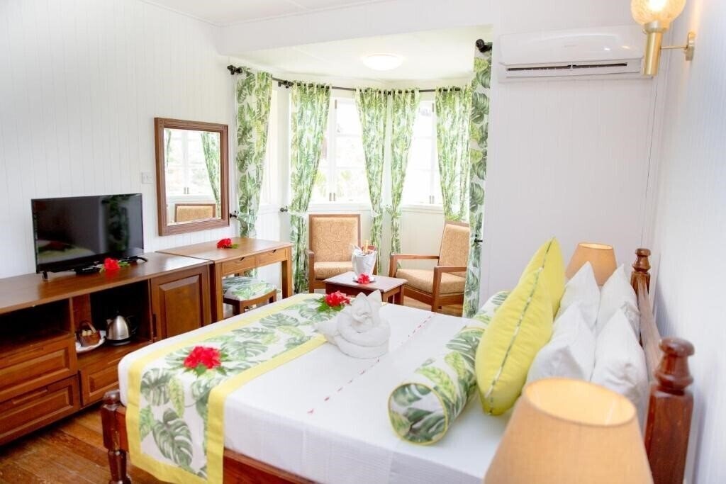 Фотографія La Digue Island Lodge 4*