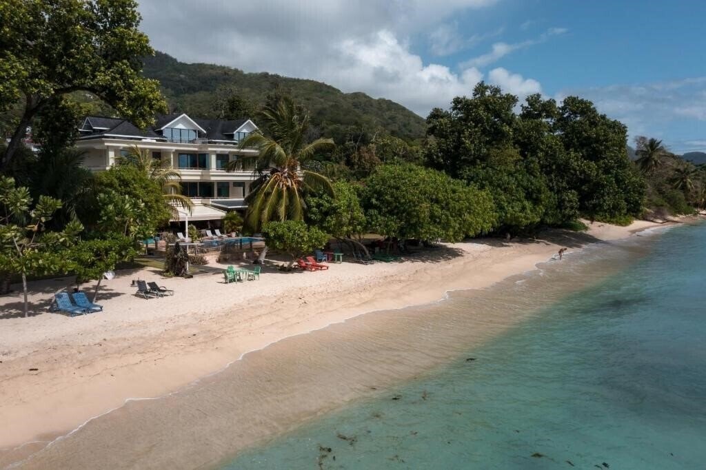 Картинка Crown Beach Hotel 4*