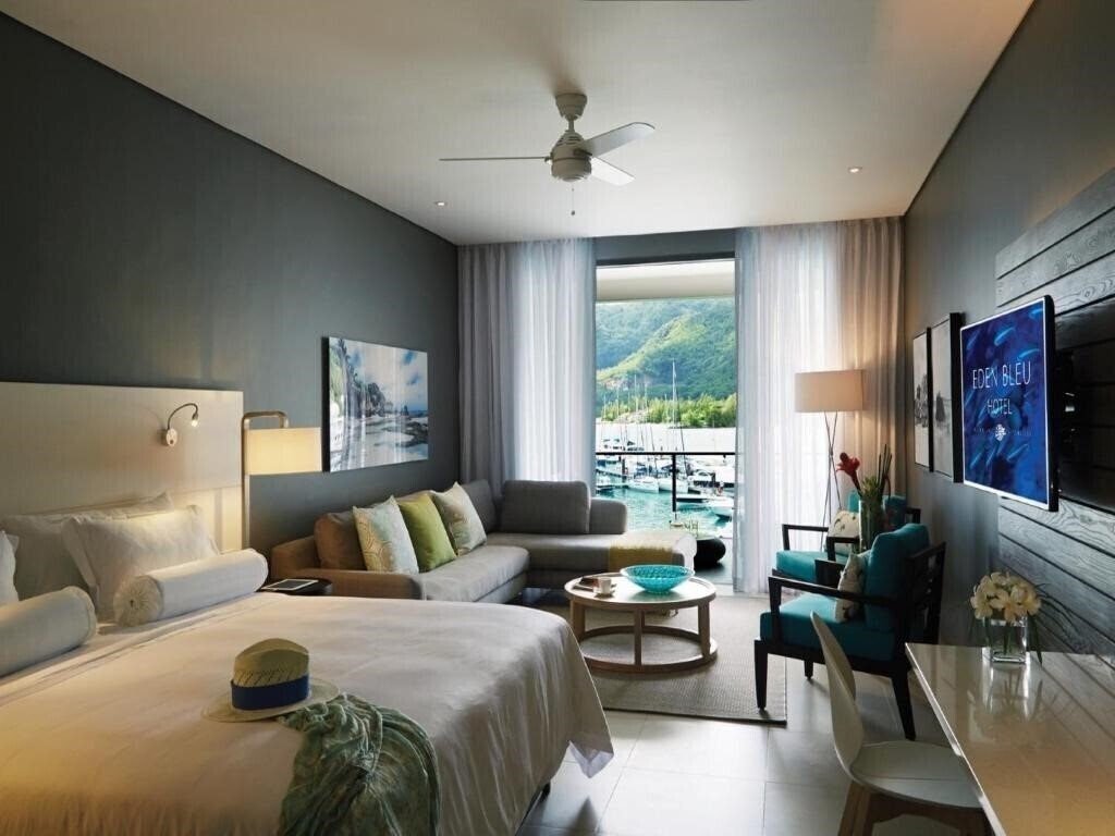Готель Eden Bleu 5*
