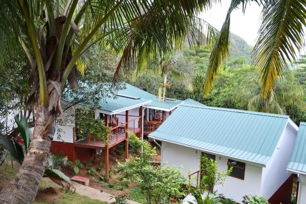 Фотография Cashew Nut Grove Chalets 4*
