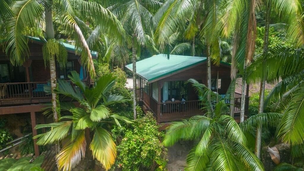 Готель Hillside Retreat 3*