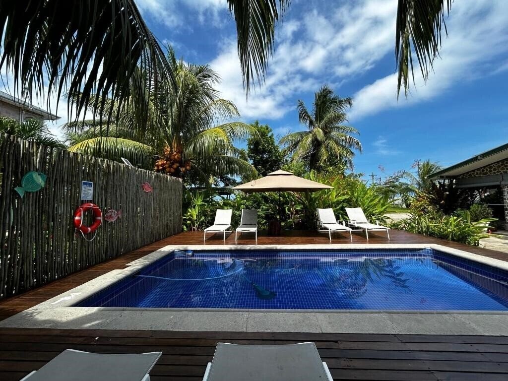 Фотография Castaway Lodge 3*
