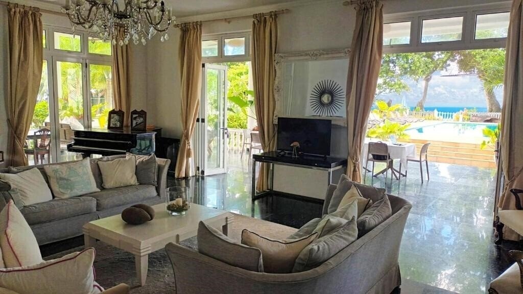 Отель Chateau Elysium 4*