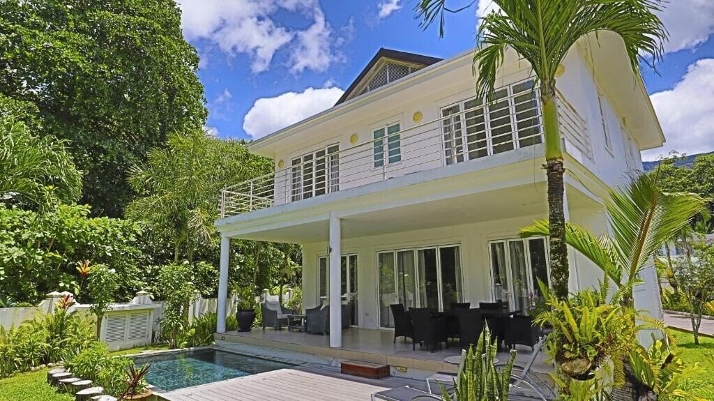 Отель Villa Blanc 5*