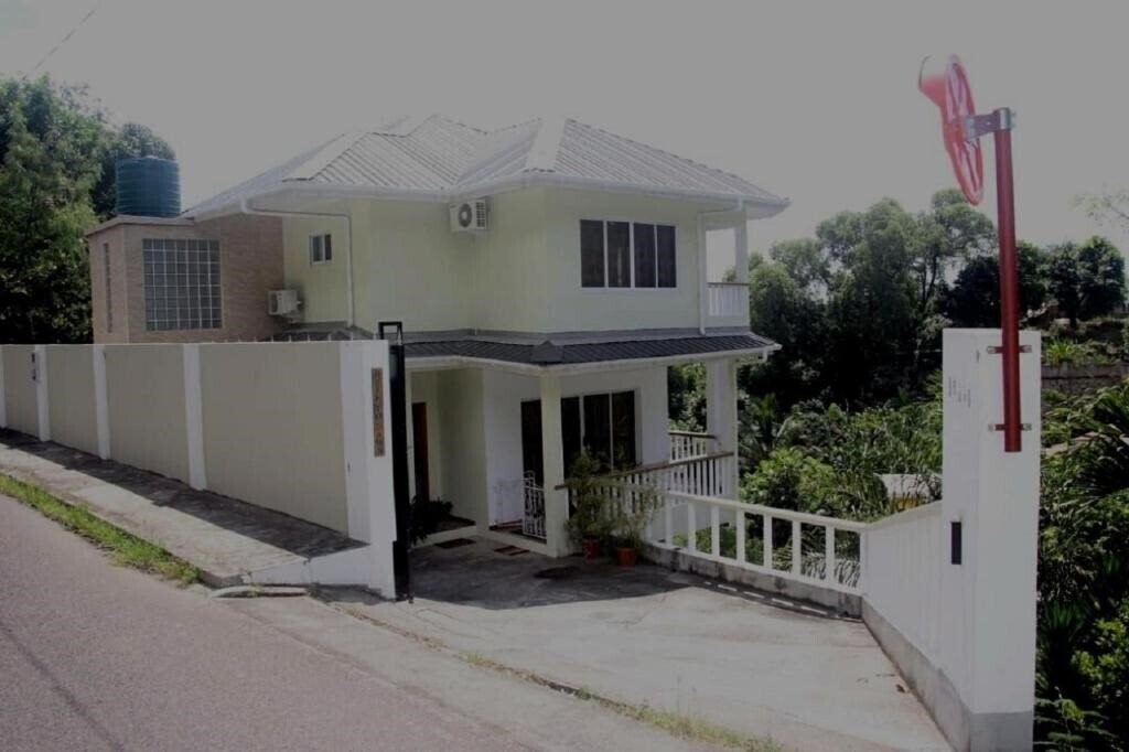 Отель Dusk To Dawn 3*