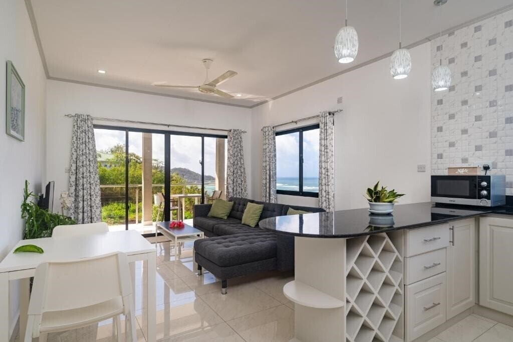 Картинка East Horizon Self Catering 3*