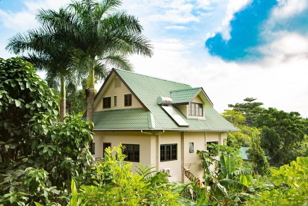 Отель Belle Montagne Holiday Apartments 3*