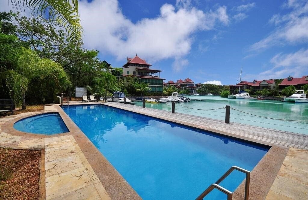 Изображение Eden Island, Beach Front, Luxury, 3 Bed Ensuite, Wifi 3*