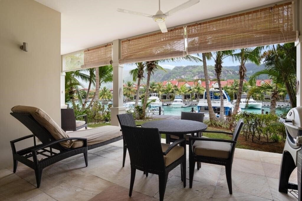 Фотографія Eden Island Luxury Accommodation 4*