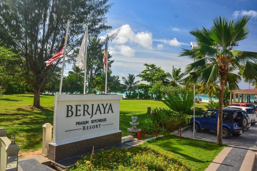 Отель Berjaya Praslin Beach Resort 3*