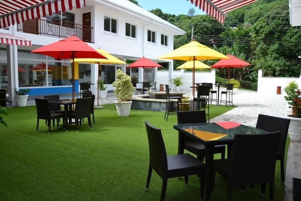 Картинка The Old School Self Catering 3*