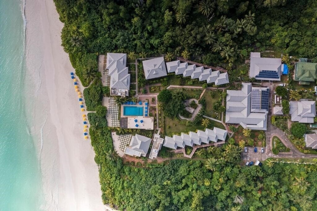 Картинка Acajou Beach Resort 4*