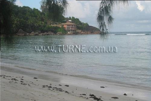 Фото Rocky Bay Villa 4*