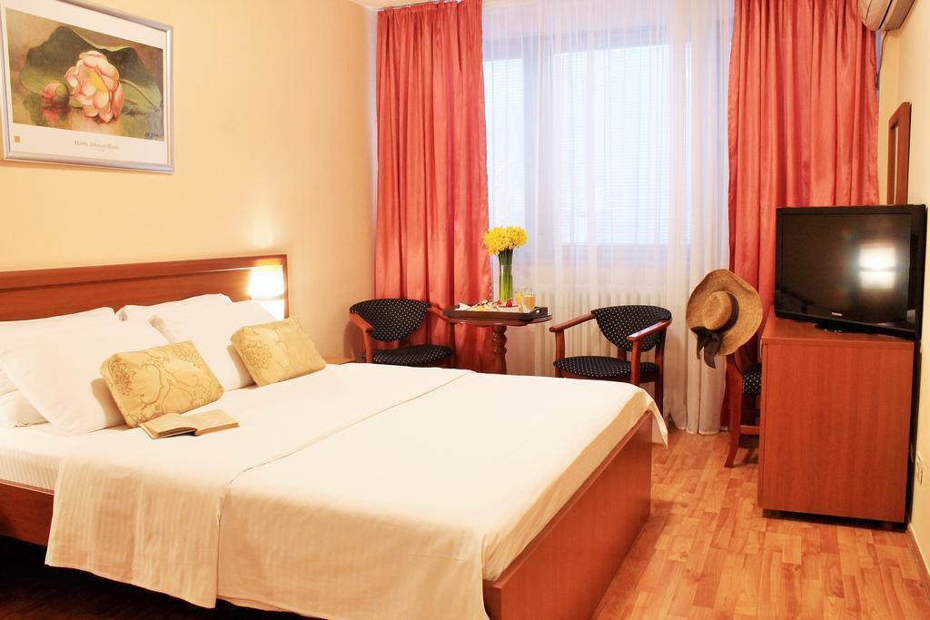 Отель Rex (Hotel Turist) 3*
