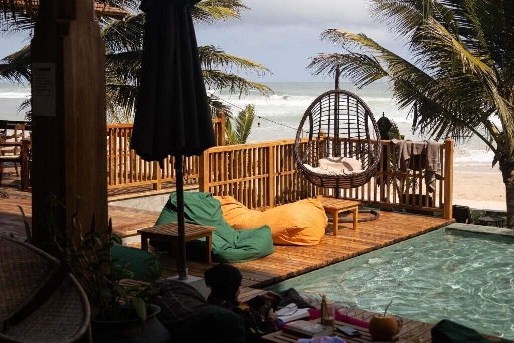 Фото Coast 67 Boutique Hotel 4*