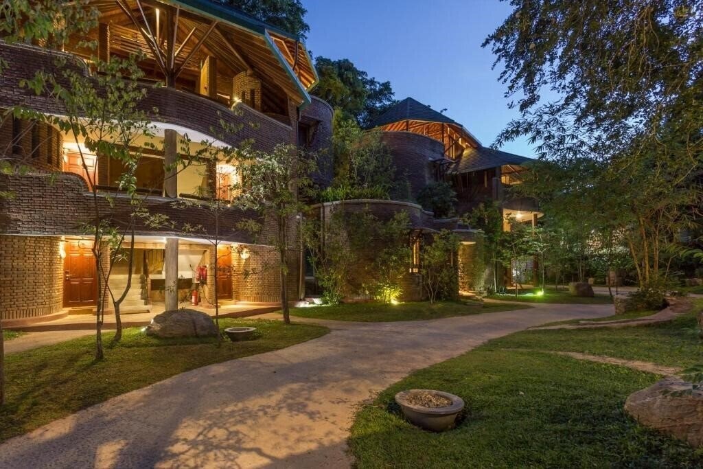 Готель Grand Udawalawe Safari Resort 3*