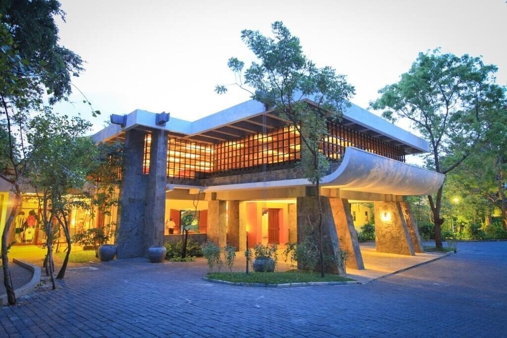 Картинка Grand Udawalawe Safari Resort 3*