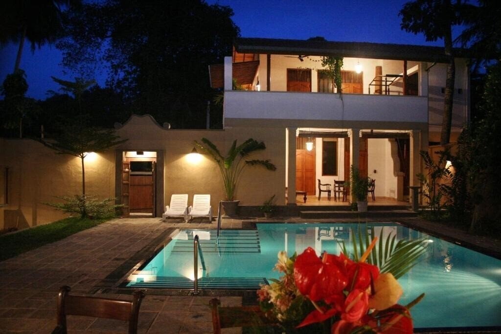 Отель Villa Tara 4*