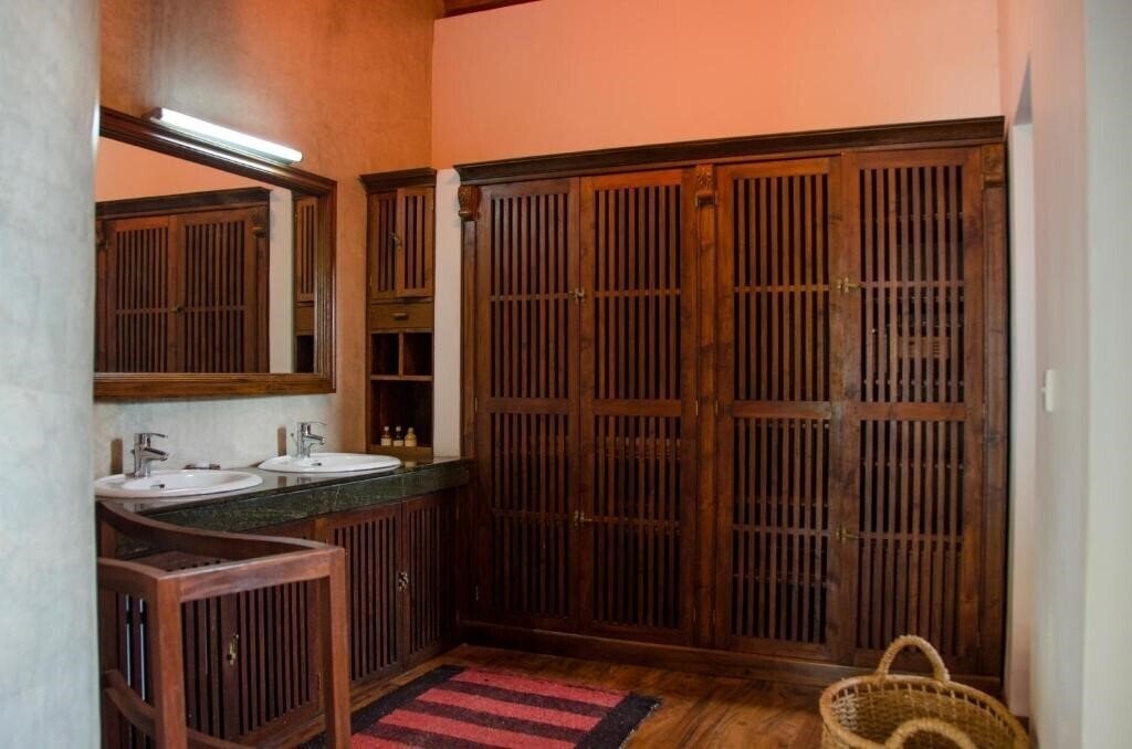 Фото Villa Tara 4*