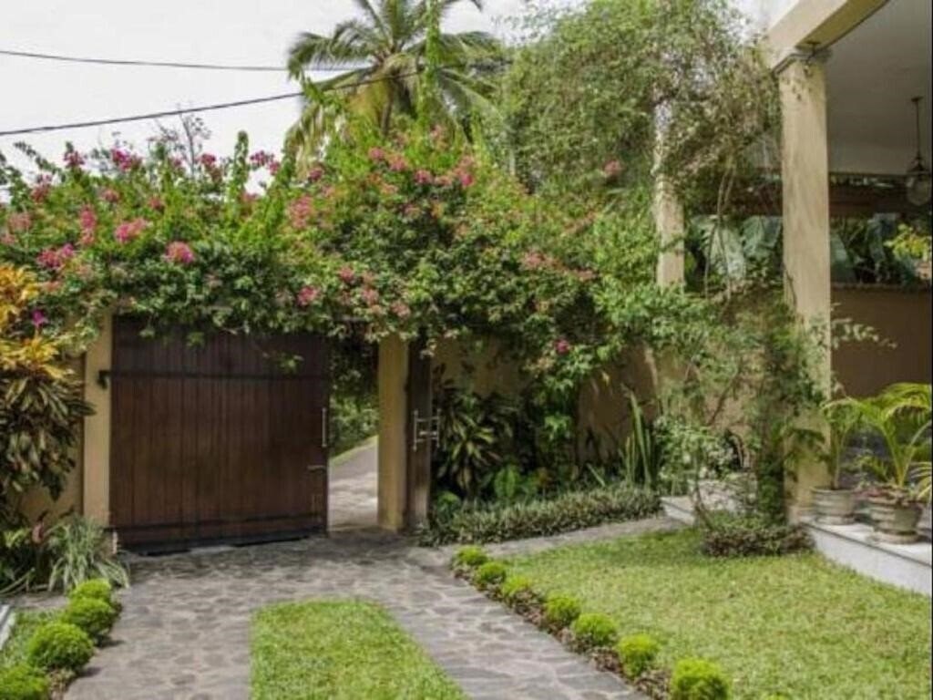 Картинка Villa Tara 4*
