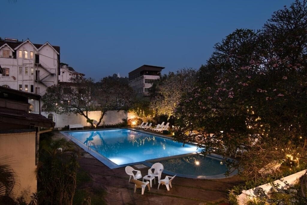 Изображение Queen'S Hotel - Kandy Sri Lanka 3*