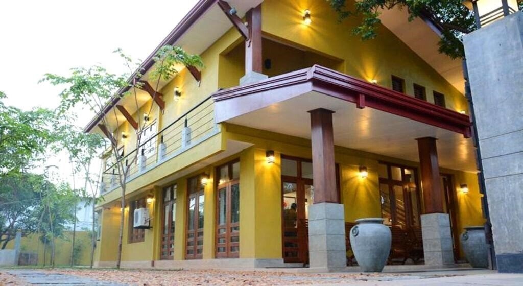 Отель Inlak Garden Hotel 1*