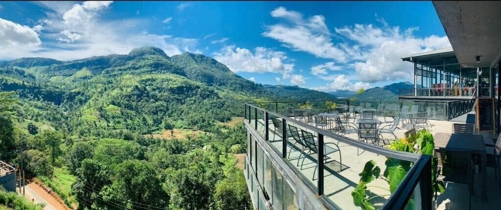 Отель Oak Ray Tea Bush 4*