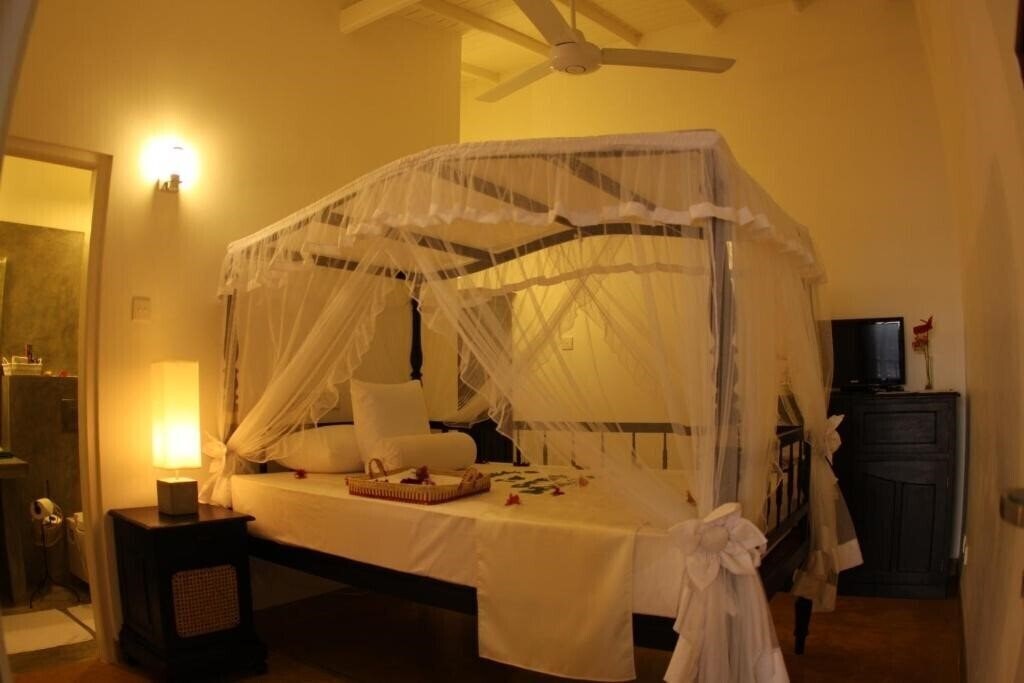 Фото The Beach Hotel Oasis Bridge 3*