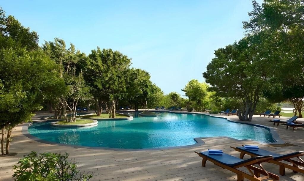 Отель Cinnamon Wild 5*