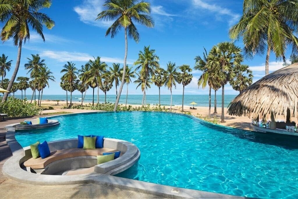 Отель Jetwing Surf 4*