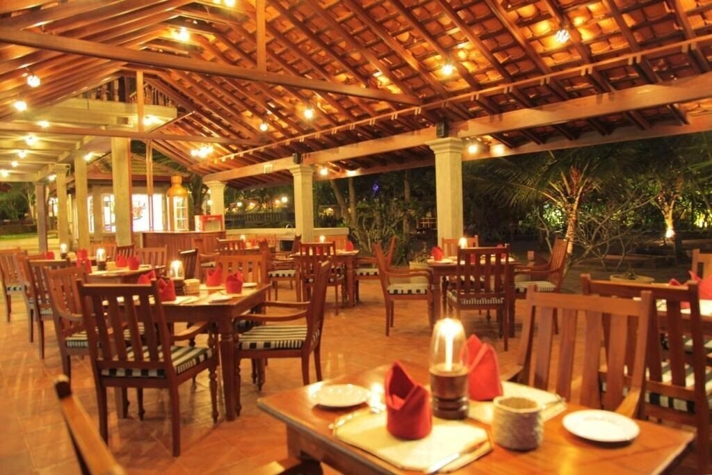 Фото Prince Beach Hotel Bentota 3*