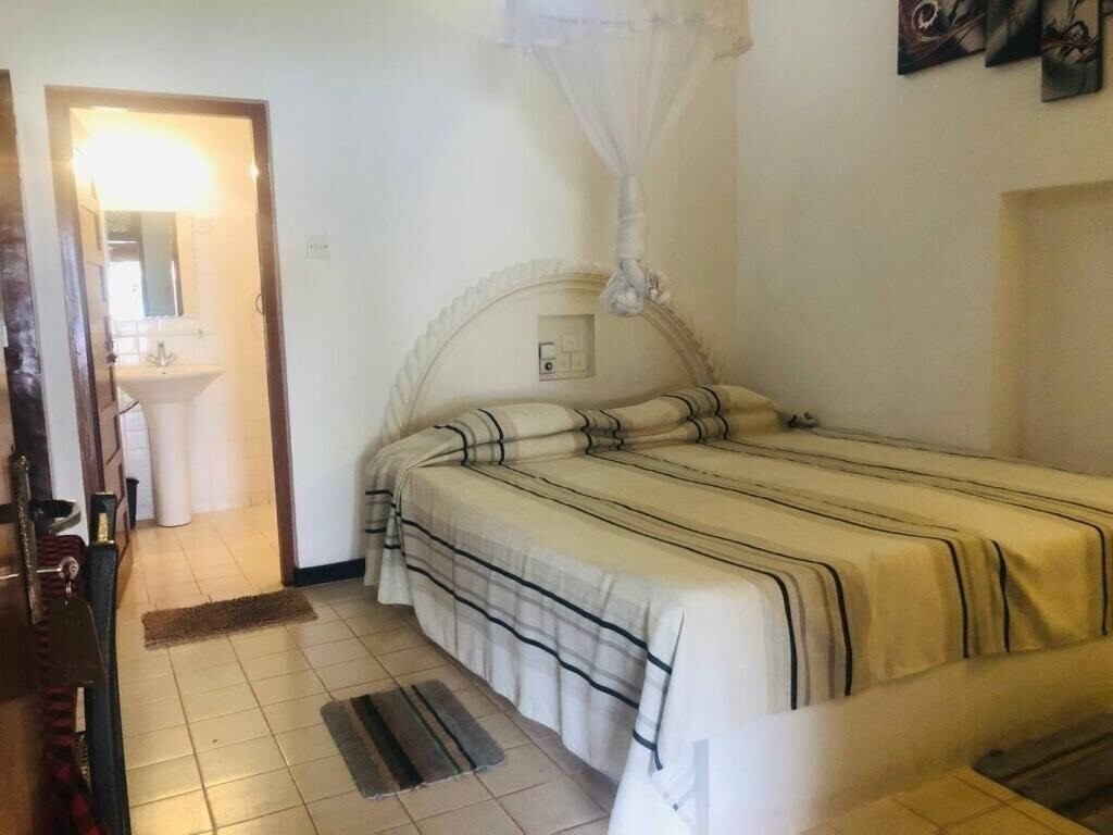 Фотографія Hotel Hemadan 1*