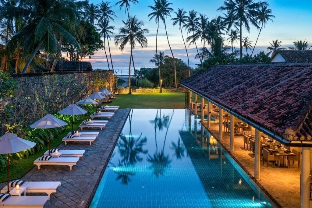 Готель Taru Villas The Long House 5*