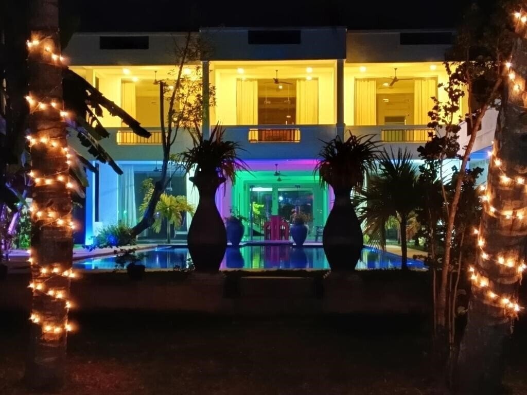 Картинка Mangroven River View Hotel отель без категории