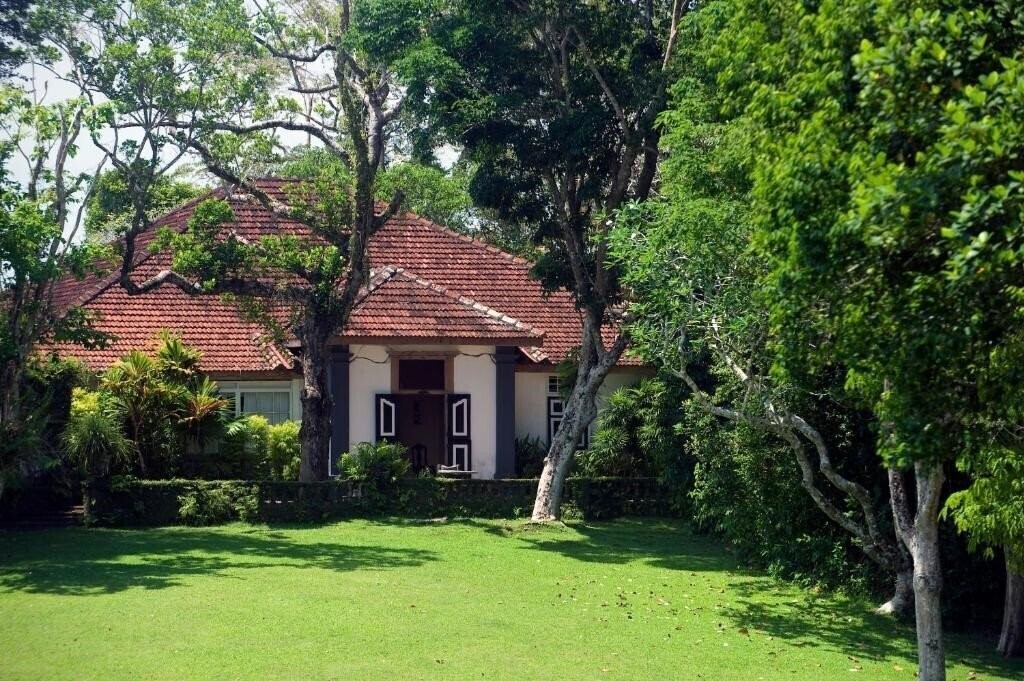 Картинка Lunuganga 3*
