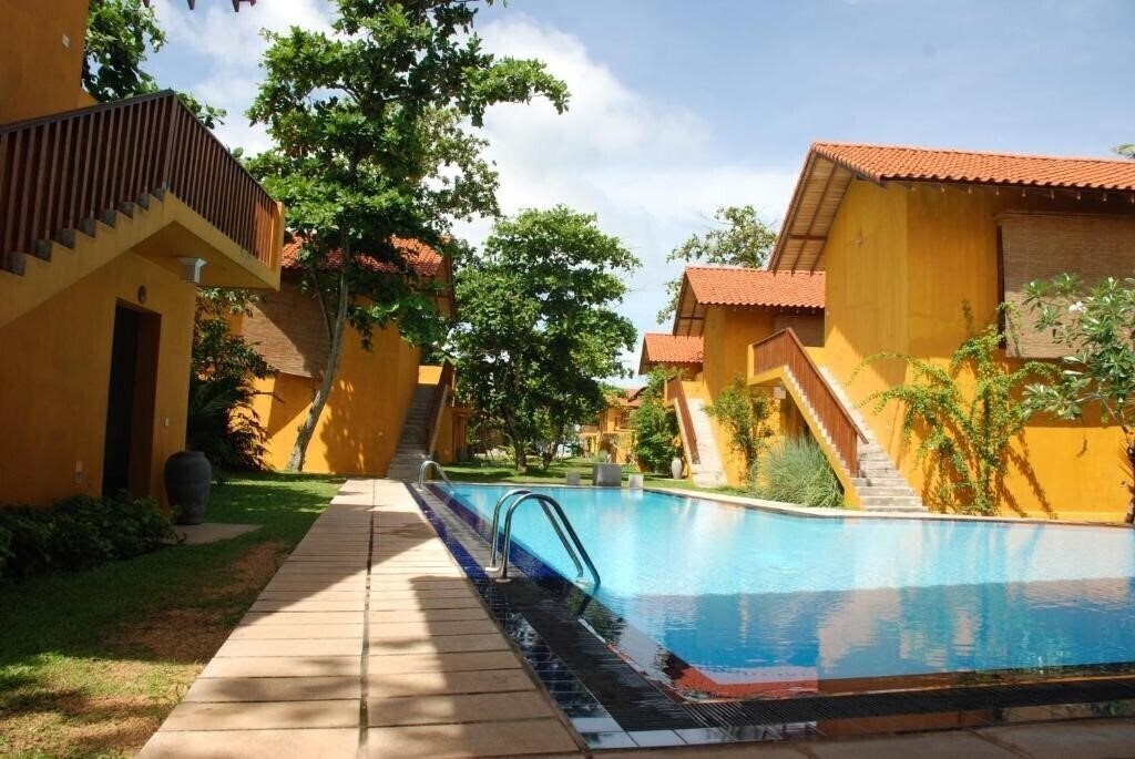 Картинка Muthumuni Beach Resort. 3*