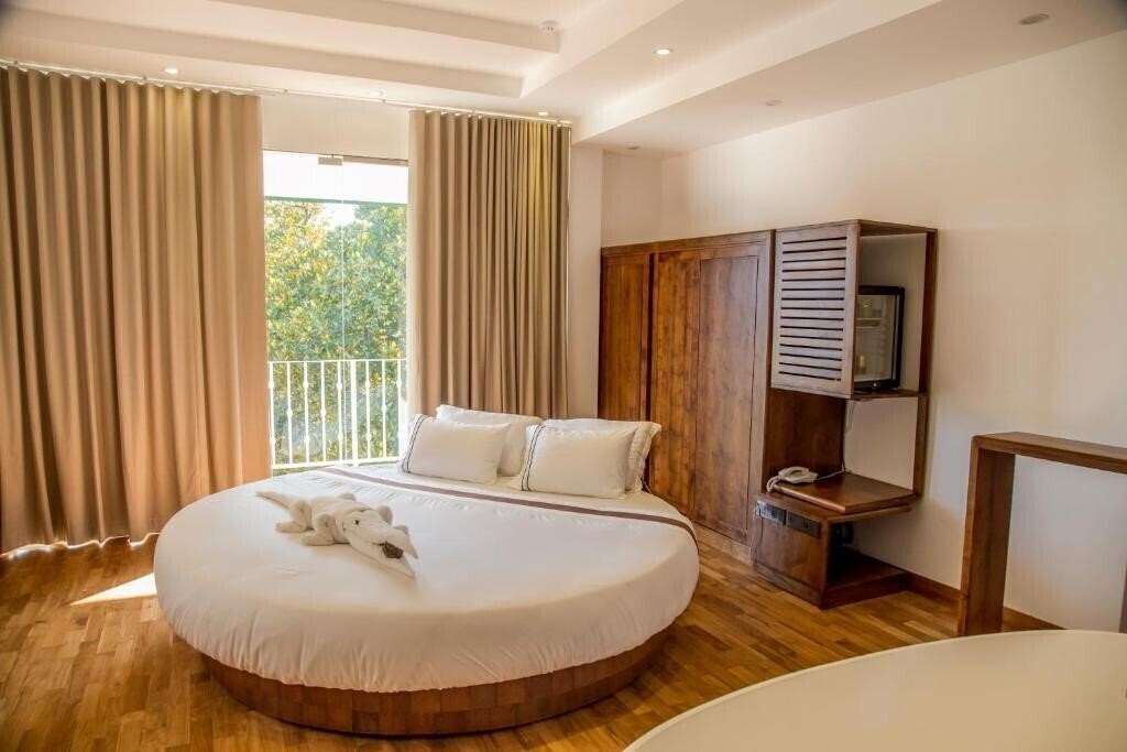 Фото Areana Hotel 3*