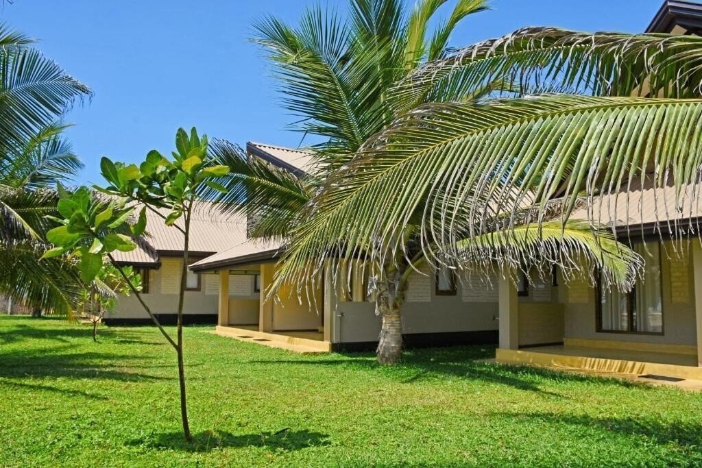 Фото Melheim Beach Kalpitiya 3*