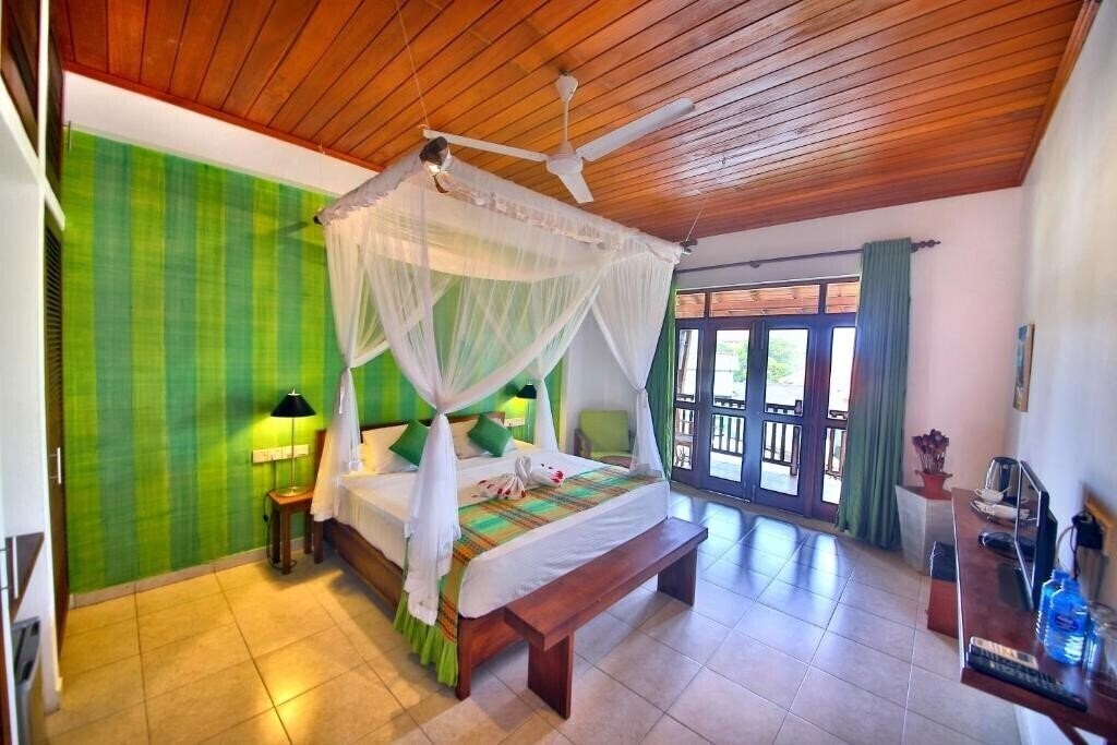 Зображення Rock Side Beach Resort 3*