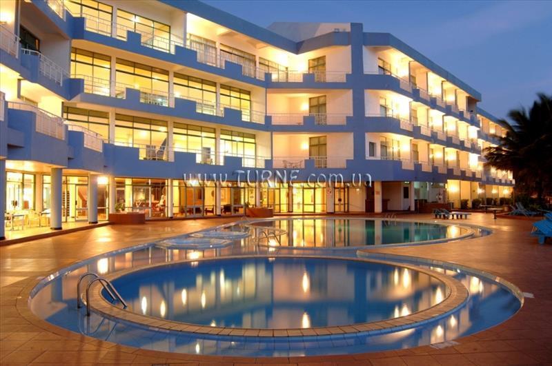 Отель Hotel Garden Beach Induruwa 4*