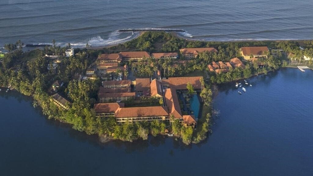 Отель Anantara Kalutura Resort & SPA 5*