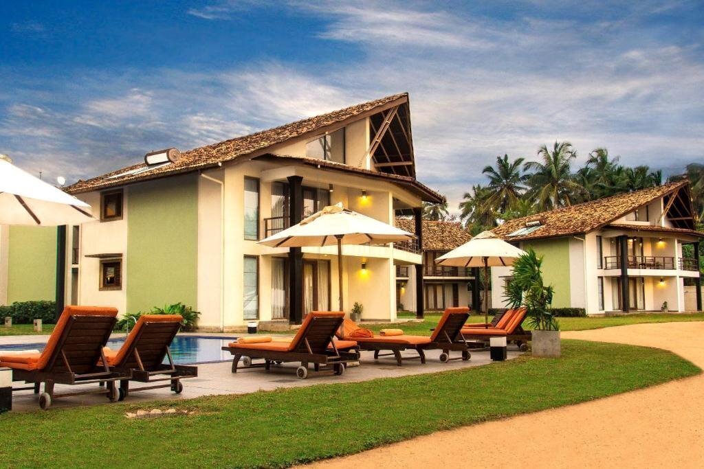 Готель Caltura Beach Villa 4*