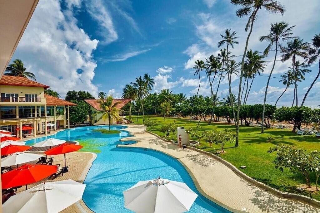 Готель Turyaa Kalutara 5*
