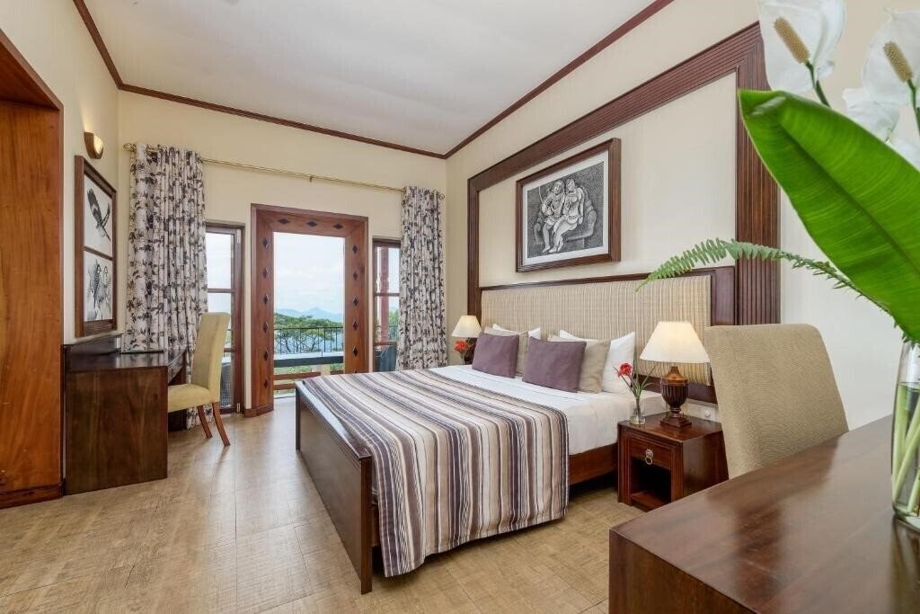 Фото Amaya Hills 4*